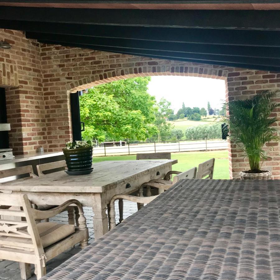 Een prachtige en luxueuze vakantiewoning dat is Hof Leskensdaele Geraardsbergen Buitenkant foto